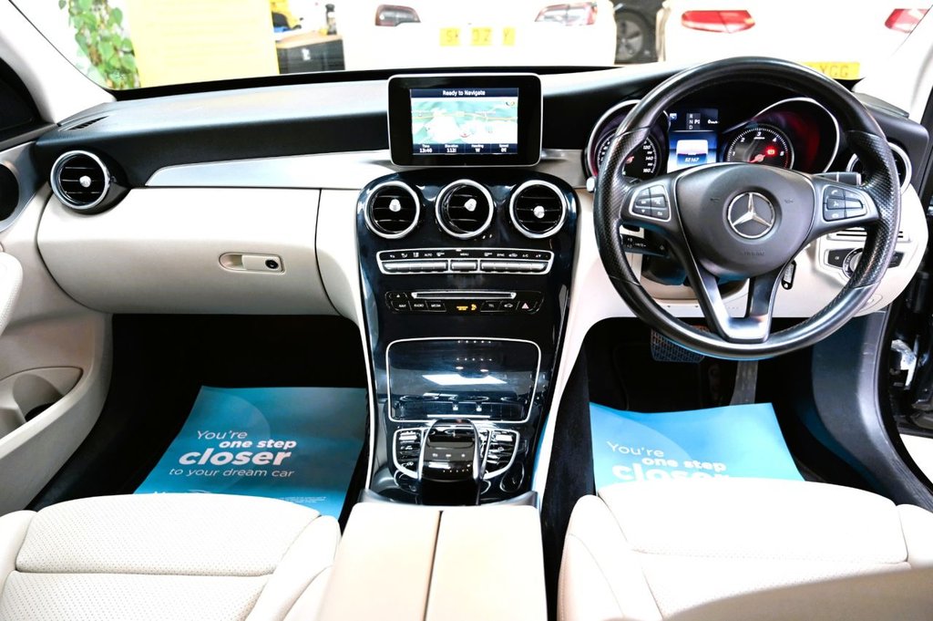 Used Mercedes-Benz C Class 2016 for sale - 77884945: Photo 3