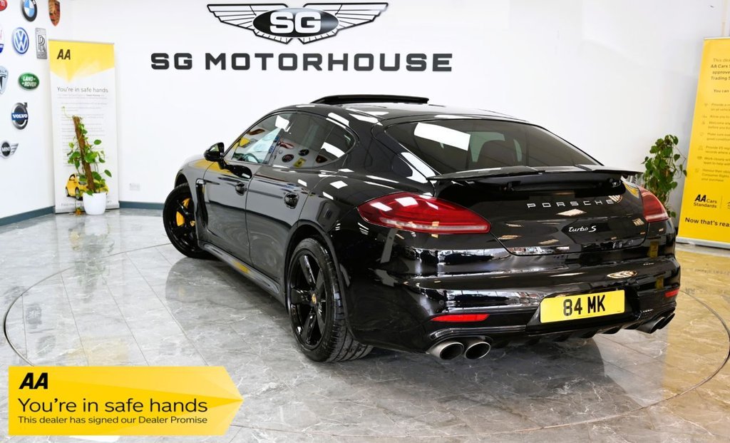 Used Porsche Panamera 2016 for sale - 77256046: Photo 2