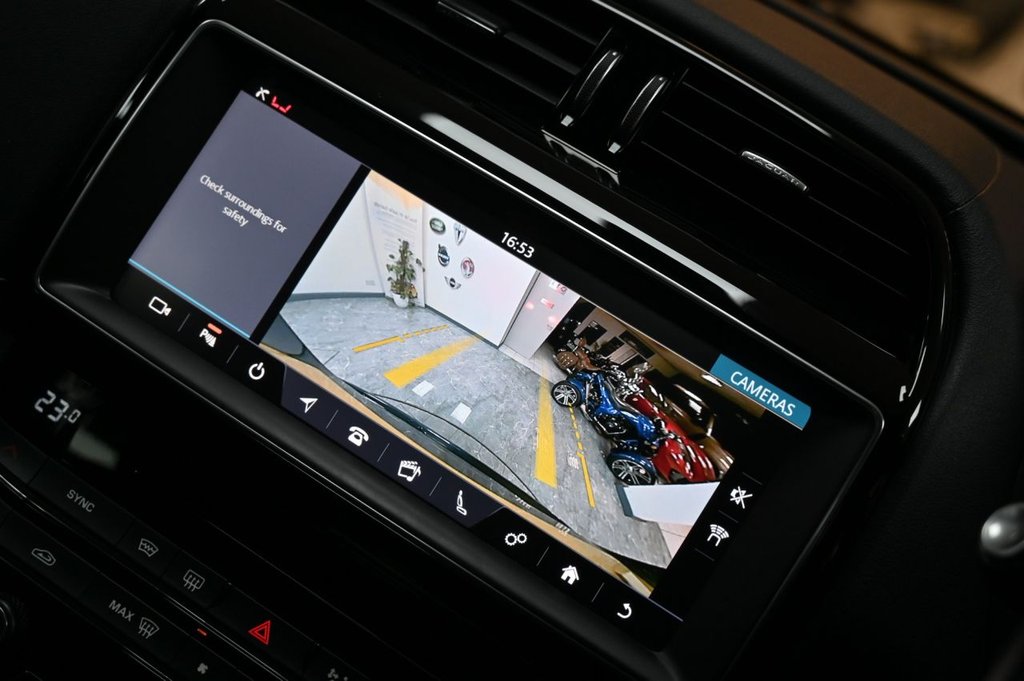 Used Jaguar F-Pace 2018 for sale - 77719658: Photo 16