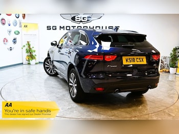 Used Jaguar F-Pace 2018 for sale - 77719658: Photo