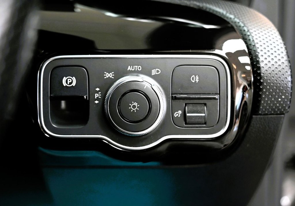 Used Mercedes-Benz A-Class 2019 for sale - 77480141: Photo 35