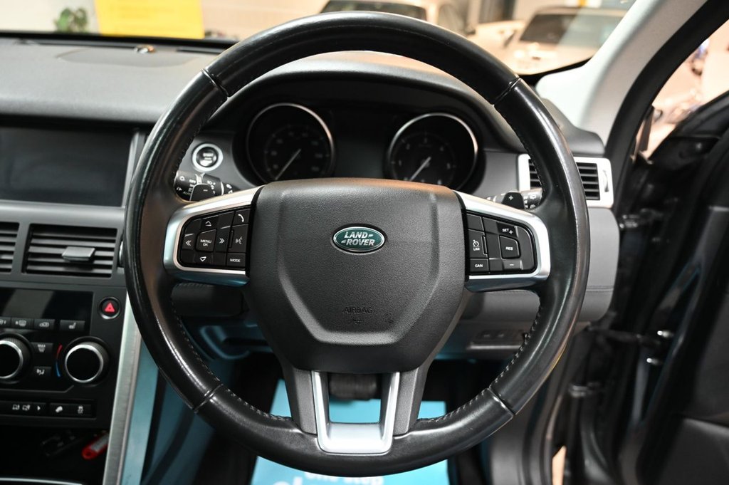 Used Land Rover Discovery Sport 2018 for sale - 76703812: Photo 12