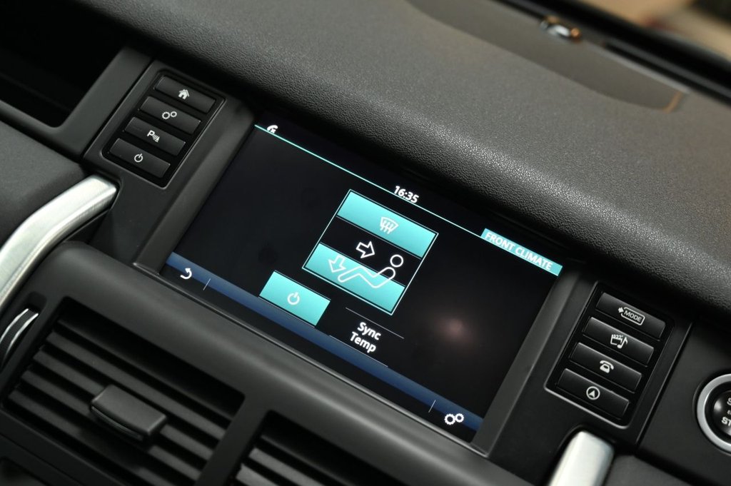 Used Land Rover Discovery Sport 2018 for sale - 76703812: Photo 27