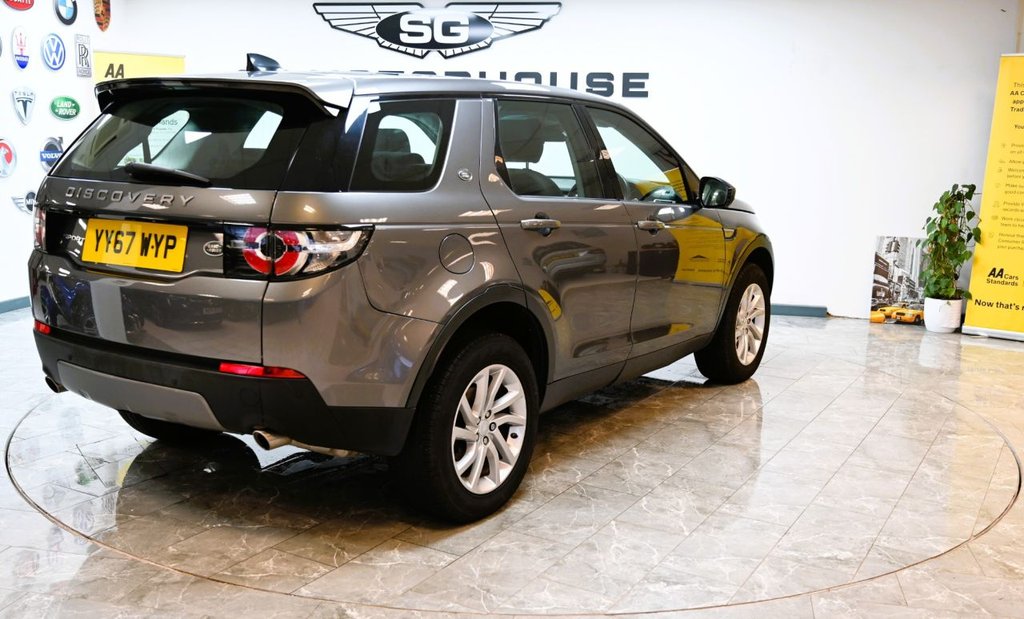 Used Land Rover Discovery Sport 2018 for sale - 76703812: Photo 31