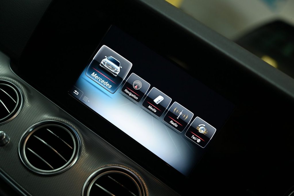 Used Mercedes-Benz E Class 2016 for sale - 76623263: Photo 16