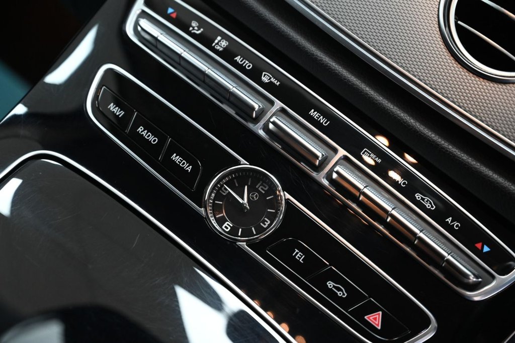 Used Mercedes-Benz E Class 2016 for sale - 76623263: Photo 17