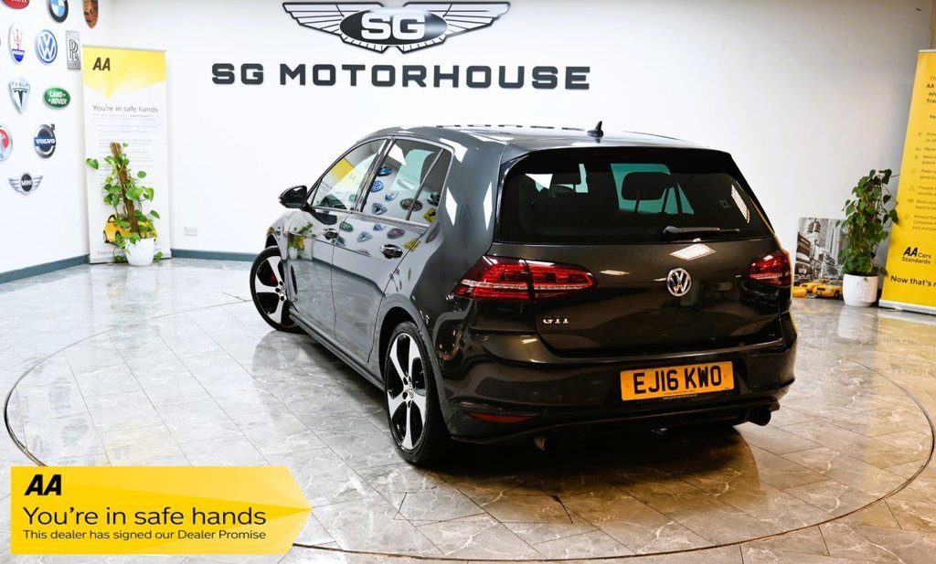Used Volkswagen Golf 2016 for sale - 76586672: Photo 2