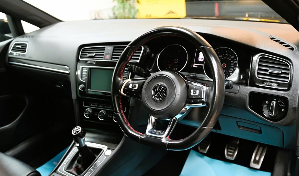 Used Volkswagen Golf 2016 for sale - 76586672: Photo 20