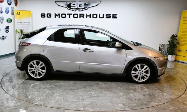 Used Honda Civic 2010 for sale - 76261355: Photo 7