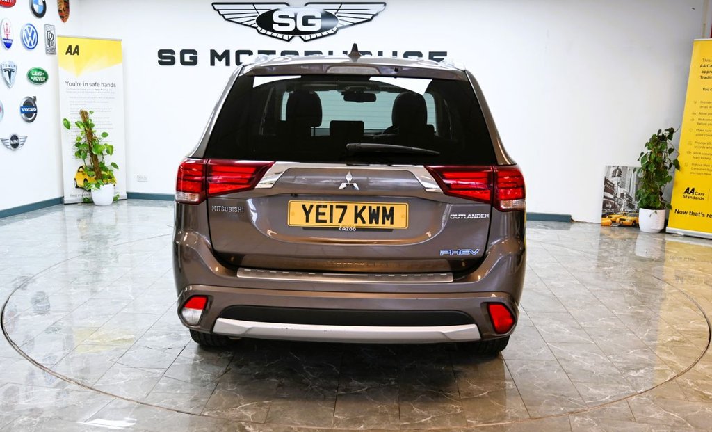 Used Mitsubishi Outlander 2017 for sale - 76482106: Photo 10