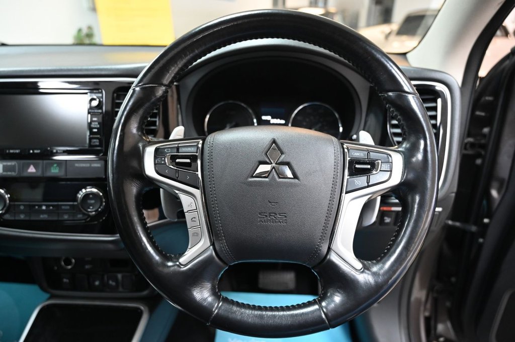 Used Mitsubishi Outlander 2017 for sale - 76482106: Photo 11