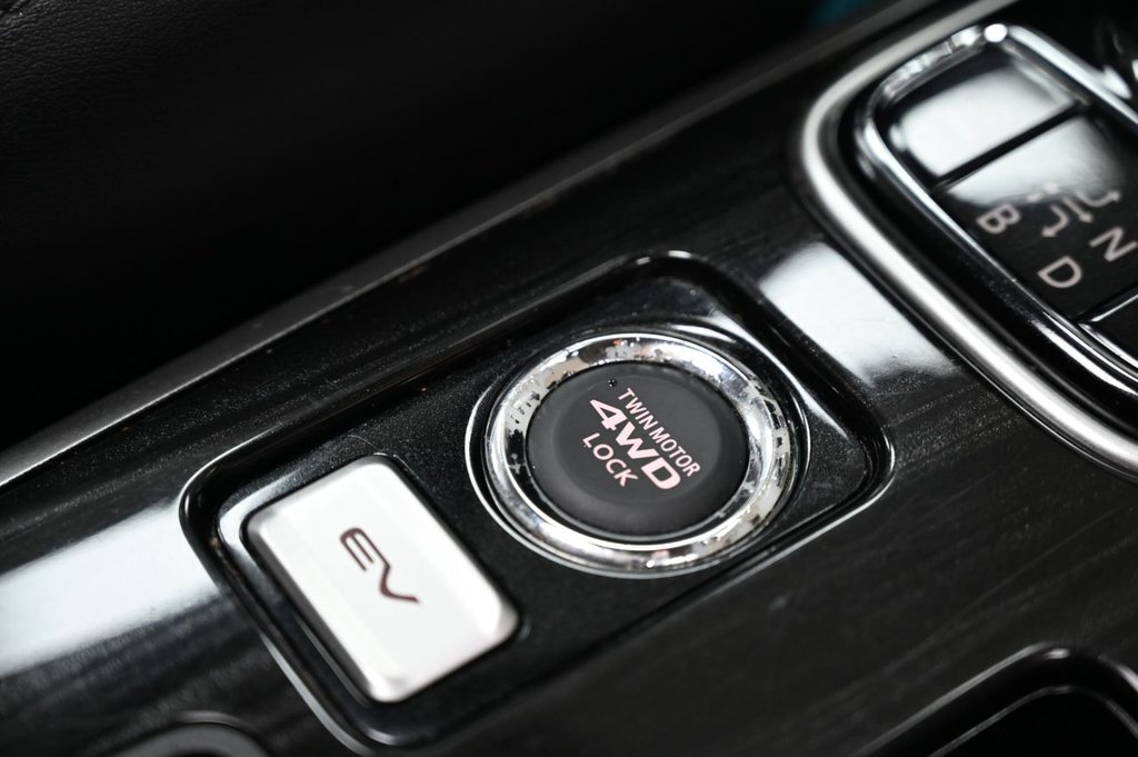 Used Mitsubishi Outlander 2017 for sale - 76482106: Photo 18