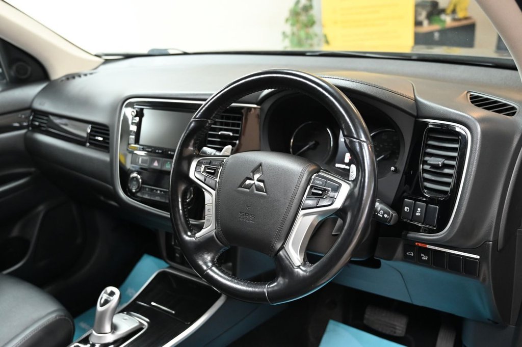 Used Mitsubishi Outlander 2017 for sale - 76482106: Photo 20