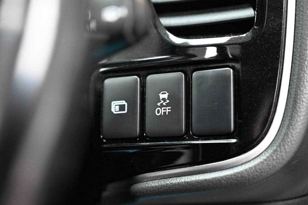 Used Mitsubishi Outlander 2017 for sale - 76482106: Photo 28