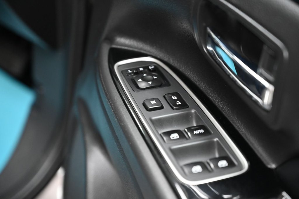 Used Mitsubishi Outlander 2017 for sale - 76482106: Photo 31