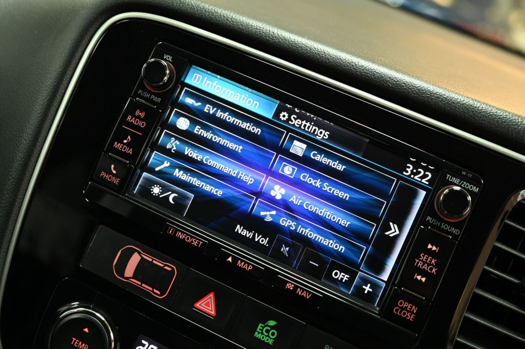 Used Mitsubishi Outlander 2017 for sale - 76482106: Photo 36