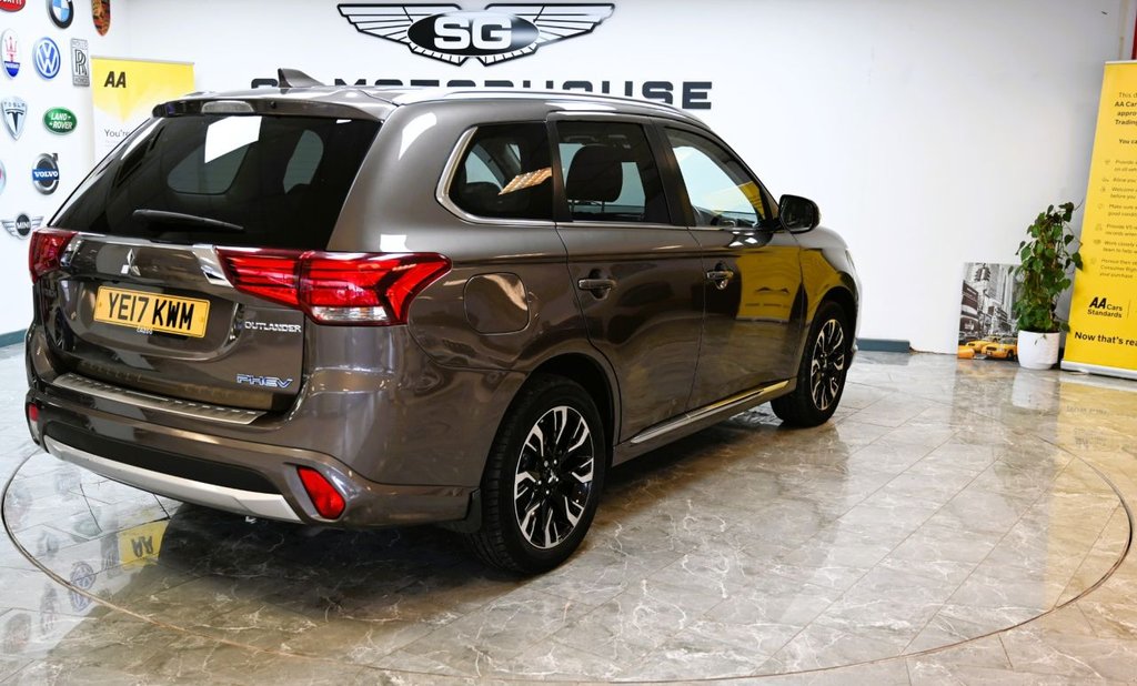 Used Mitsubishi Outlander 2017 for sale - 76482106: Photo 39