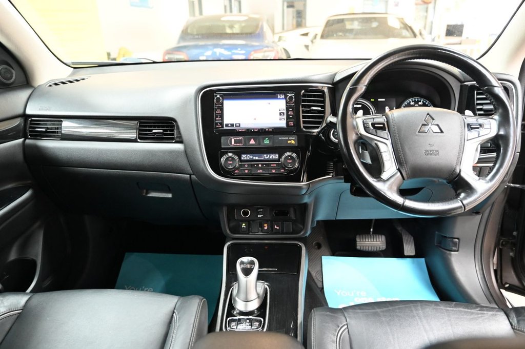 Used Mitsubishi Outlander 2017 for sale - 76482106: Photo 4