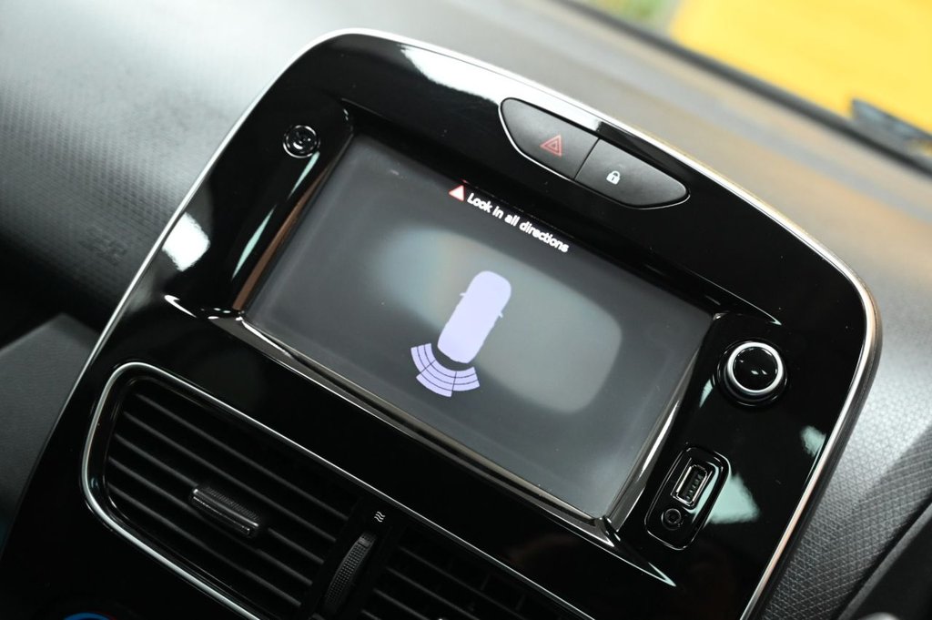 Used Renault Clio 2017 for sale - 77249777: Photo 21