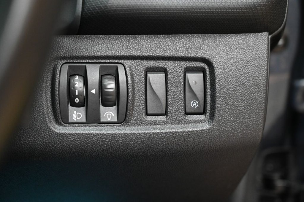 Used Renault Clio 2017 for sale - 77249777: Photo 22