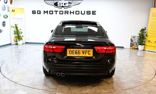Used Jaguar XE 2017 for sale - 76313137: Photo 10