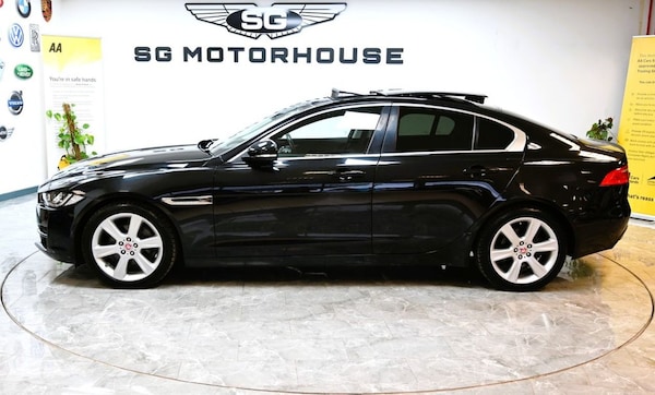 Used Jaguar XE 2017 for sale - 76313137: Photo 9