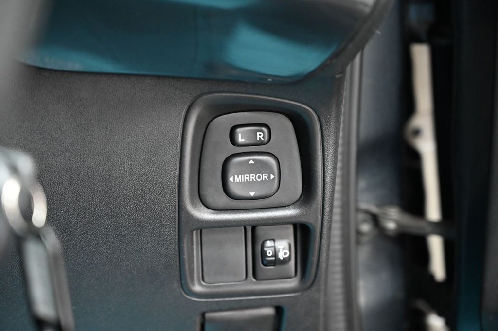 Used Toyota AYGO 2014 for sale - 76514567: Photo 15