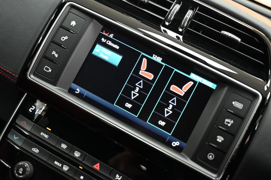 Used Jaguar XE 2018 for sale - 78036464: Photo 17