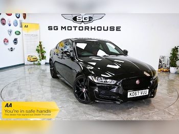 Used Jaguar XE 2018 for sale - 78036464: Photo