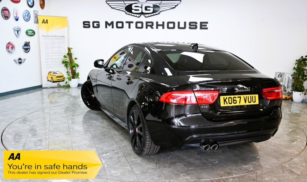 Used Jaguar XE 2018 for sale - 78036464: Photo 2