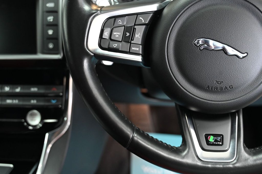 Used Jaguar XE 2018 for sale - 78036464: Photo 29