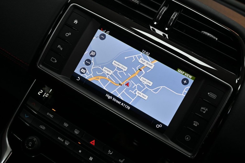 Used Jaguar XE 2018 for sale - 78036464: Photo 5