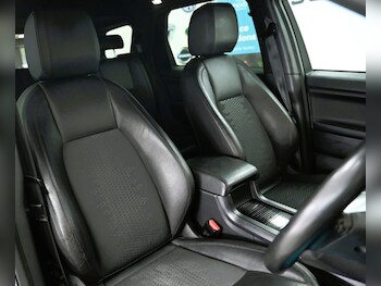 Used Land Rover Discovery Sport 2018 for sale - 78650262: Photo