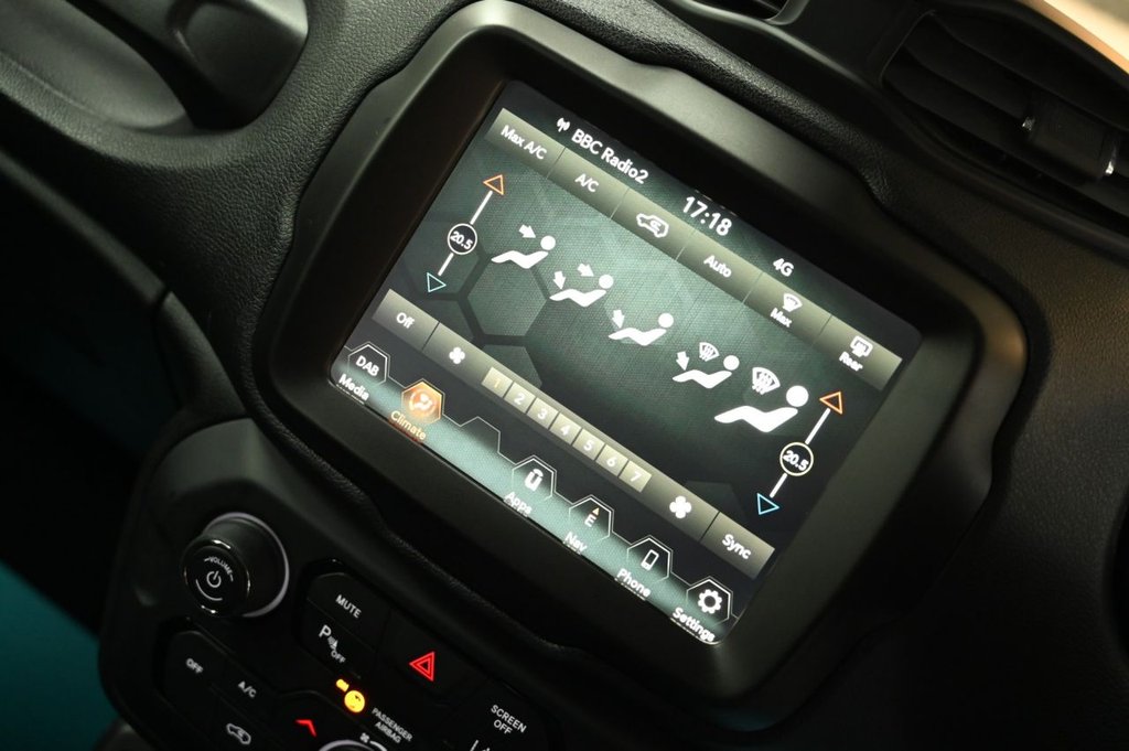 Used Jeep Renegade 2021 for sale - 77841383: Photo 17