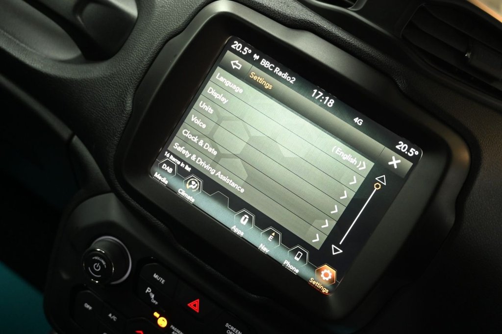 Used Jeep Renegade 2021 for sale - 77841383: Photo 30