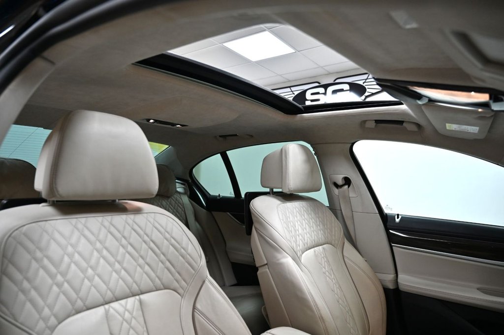 Used BMW 7 Series 2018 for sale - 77620869: Photo 11