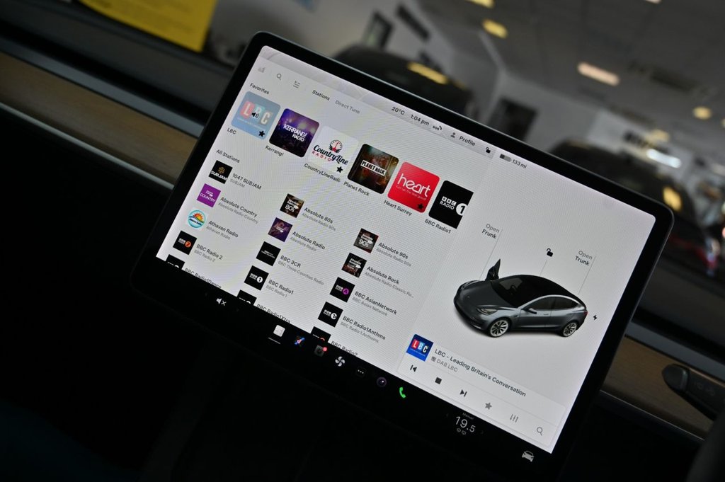 Used Tesla Model 3 2021 for sale - 76586669: Photo 12