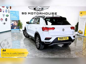 Used Volkswagen T-Roc 2018 for sale - 79226803: Photo