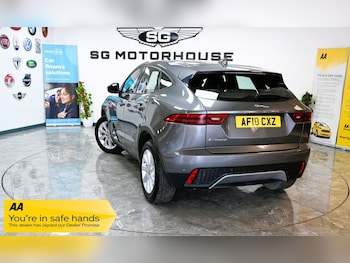 Used Jaguar E-Pace 2018 for sale - 78677828: Photo