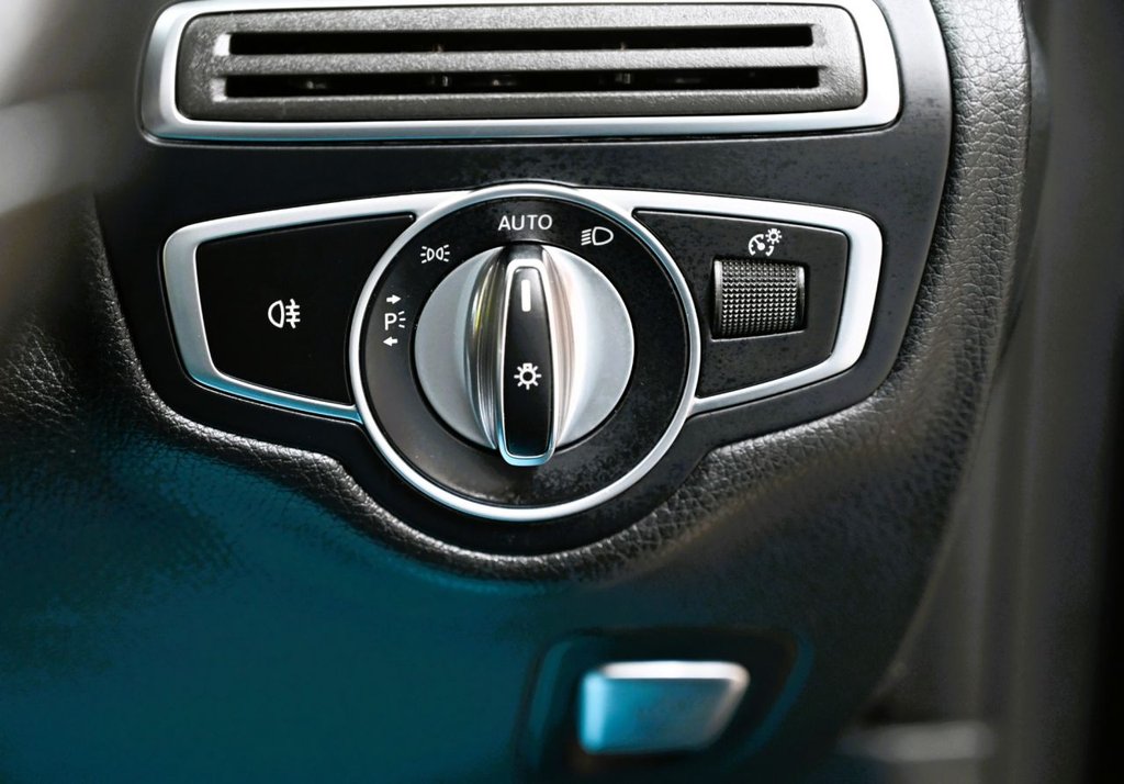 Used Mercedes-Benz C Class 2018 for sale - 78030252: Photo 23