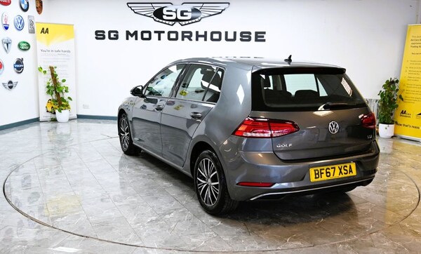 Used Volkswagen Golf 2017 for sale - 76139881: Photo 11