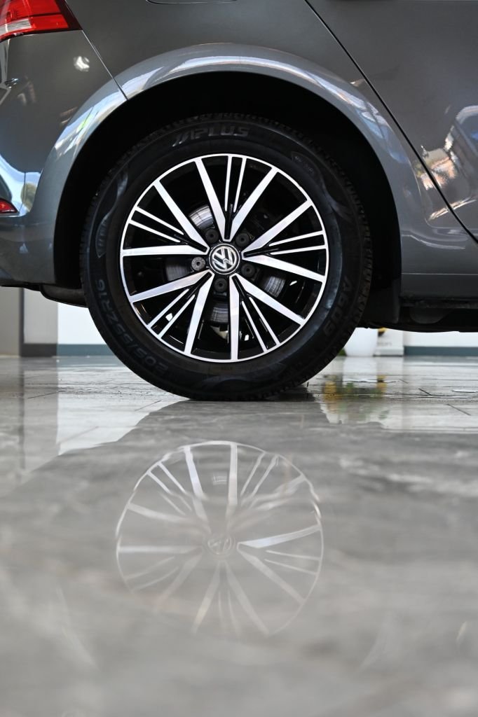 Used Volkswagen Golf 2017 for sale - 76139881: Photo 12