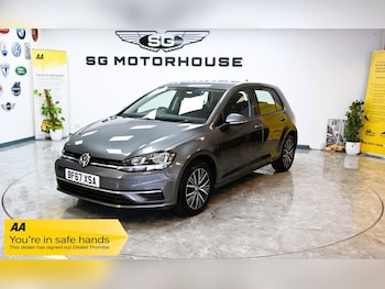 Volkswagen - Golf