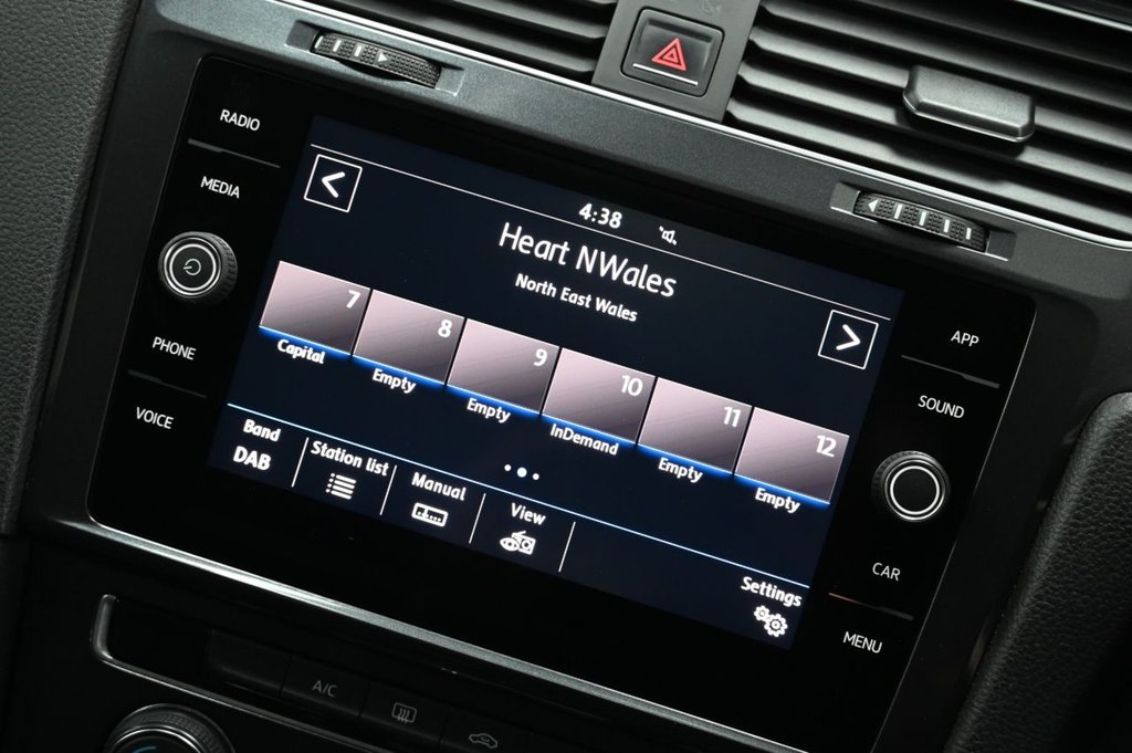 Used Volkswagen Golf 2017 for sale - 76139881: Photo 22