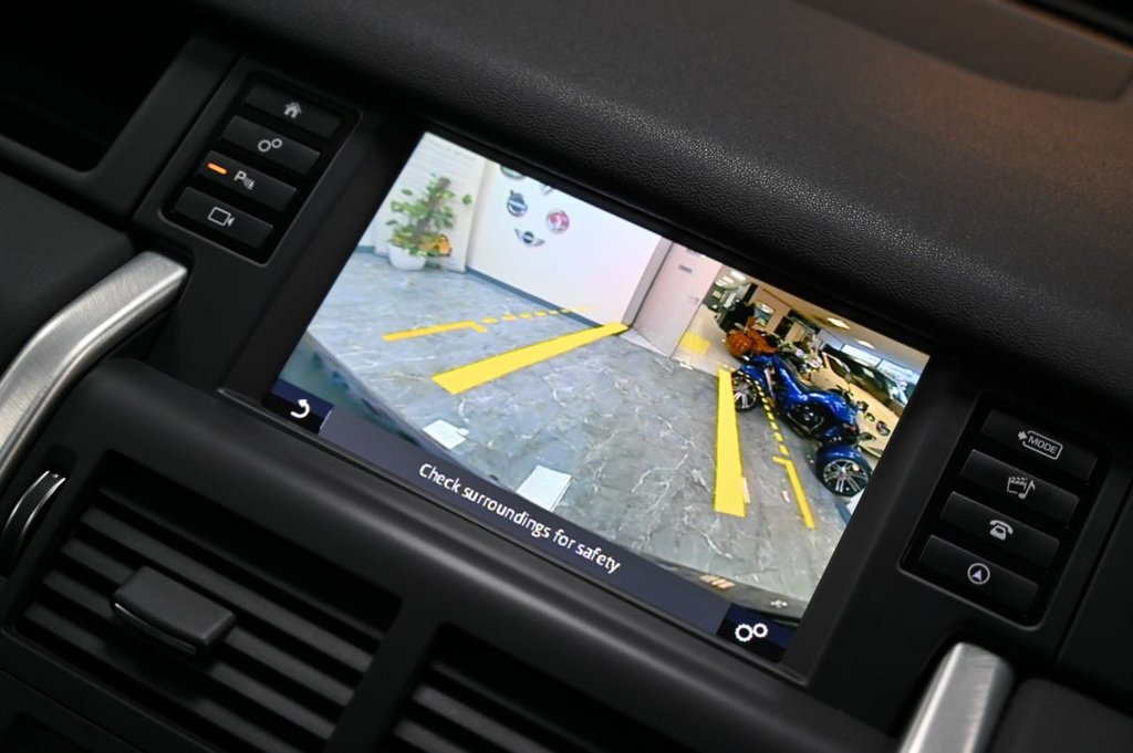 Used Land Rover Discovery Sport 2018 for sale - 76434413: Photo 12