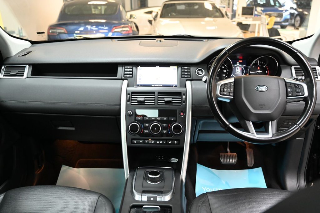 Used Land Rover Discovery Sport 2018 for sale - 76434413: Photo 4
