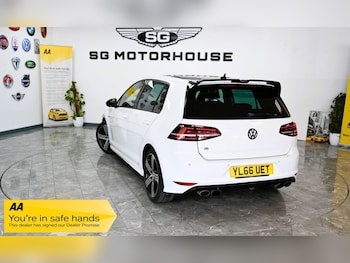 Used Volkswagen Golf 2017 for sale - 78414040: Photo