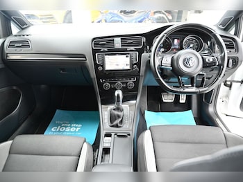 Used Volkswagen Golf 2017 for sale - 78414040: Photo