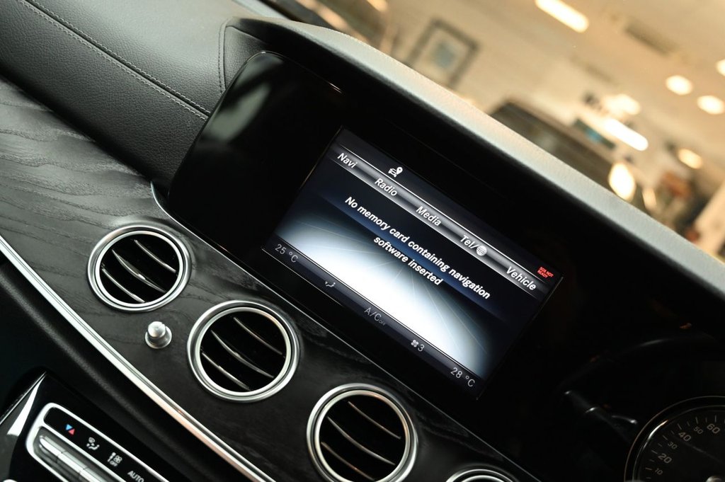 Used Mercedes-Benz E Class 2017 for sale - 76520414: Photo 30