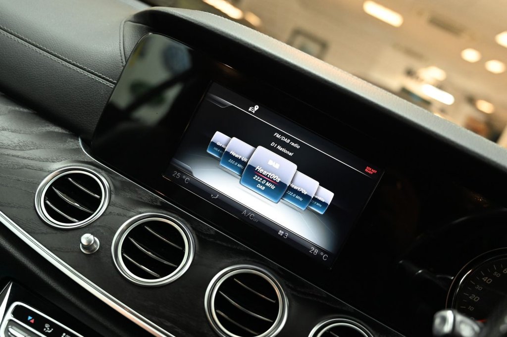 Used Mercedes-Benz E Class 2017 for sale - 76520414: Photo 31